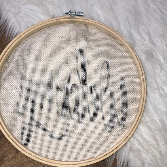 Welcome calligraphy embroidered canvas sign - Picture 4 of 4